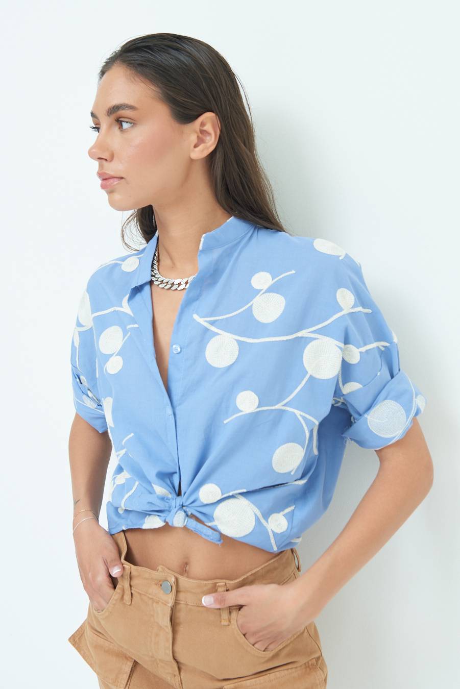 Kikisix CAMICIA NODO RICAMO CERCHIO CELESTE