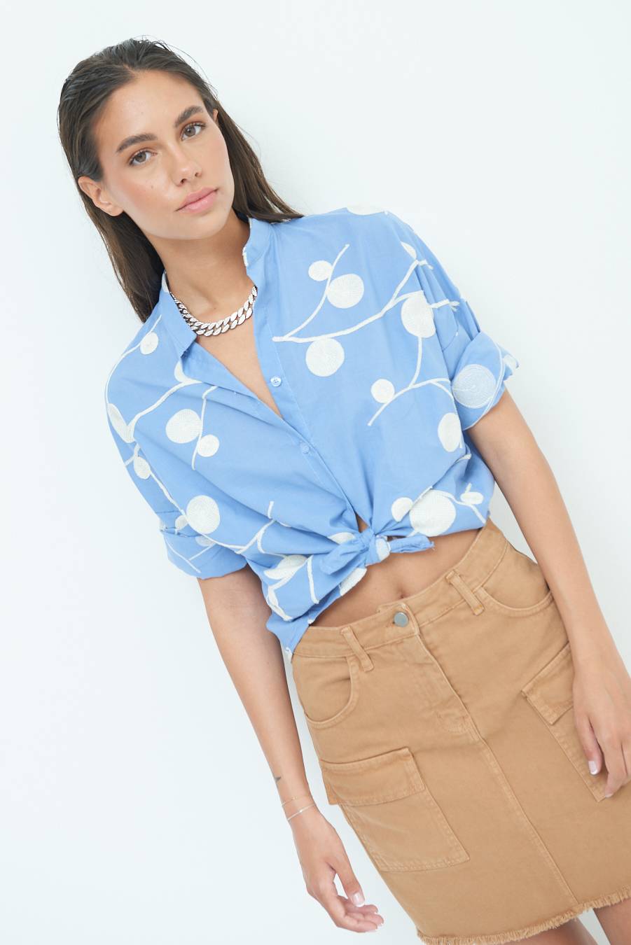 Kikisix CAMICIA NODO RICAMO CERCHIO CELESTE