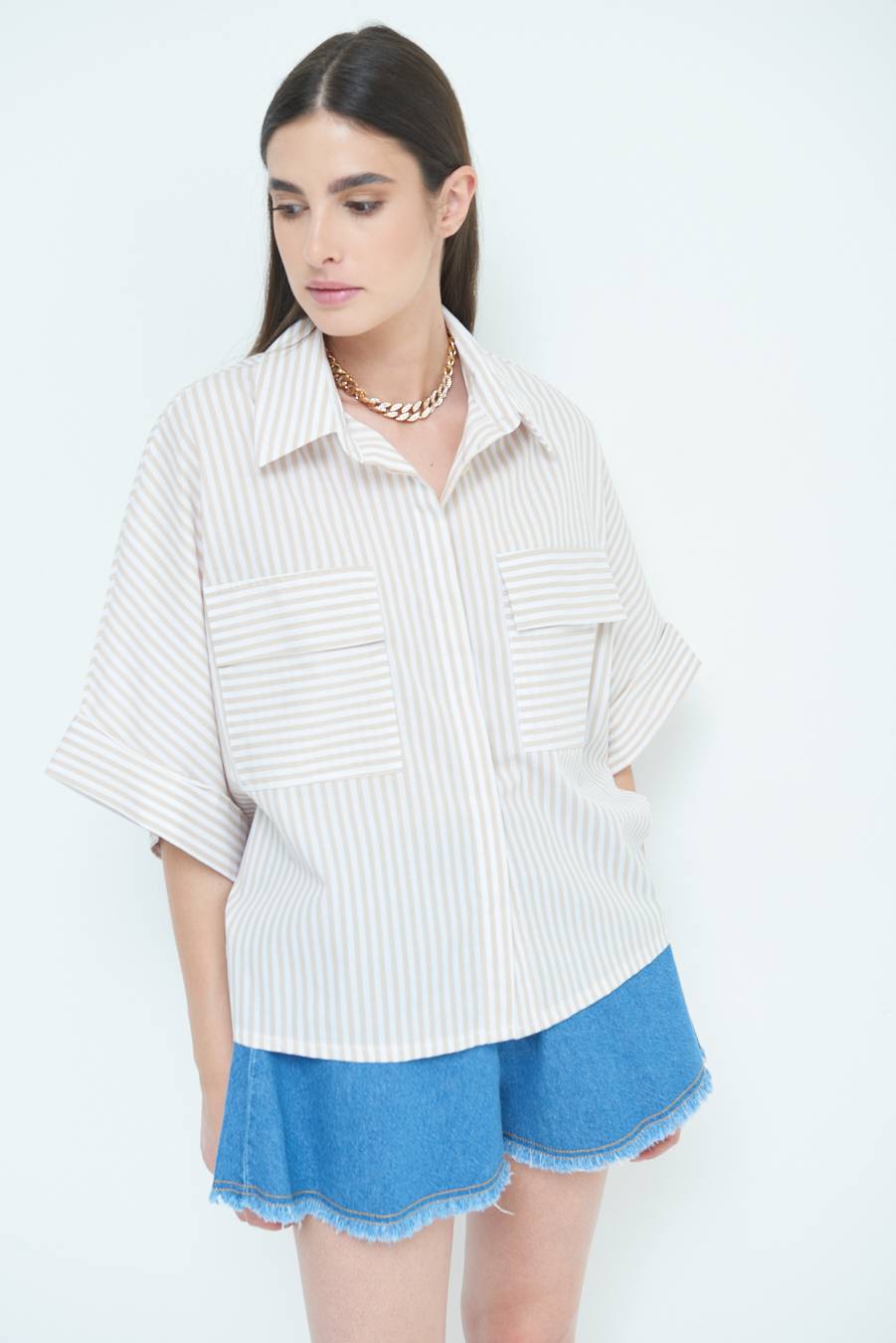 Kikisix CAMICIA OVER CON TASCHEBEIGE