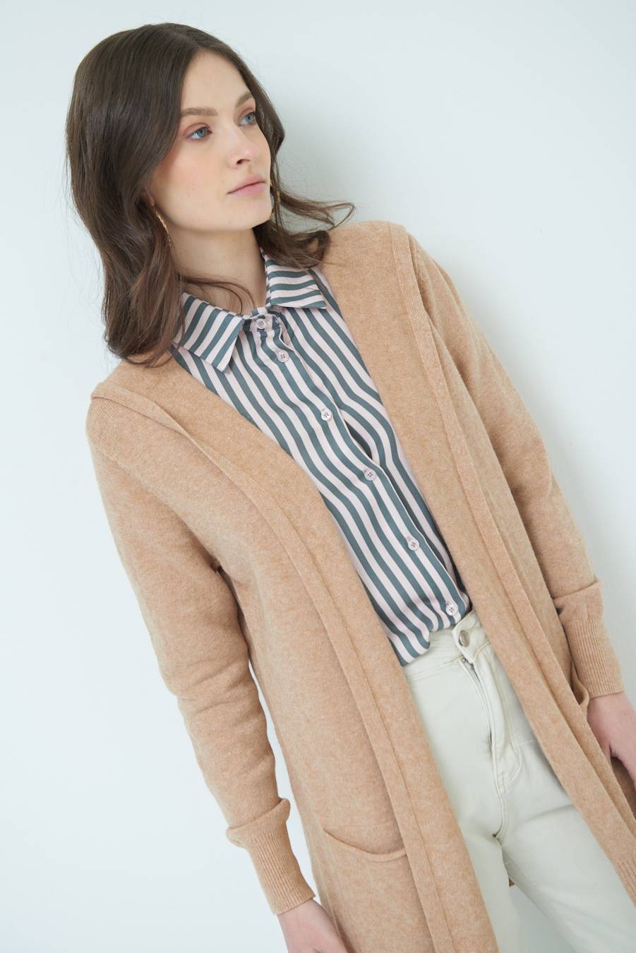 Kikisix CARDIGAN CON DUE TASCHE CAMMELLO