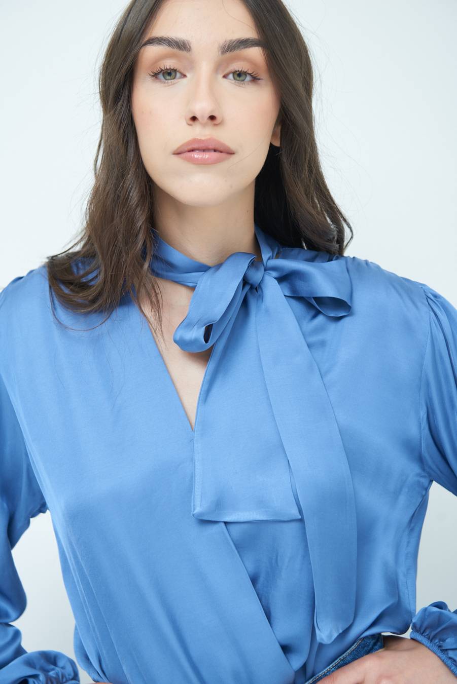 Kikisix CASACCA INCROCIO RASO VISCOSA POLVERE