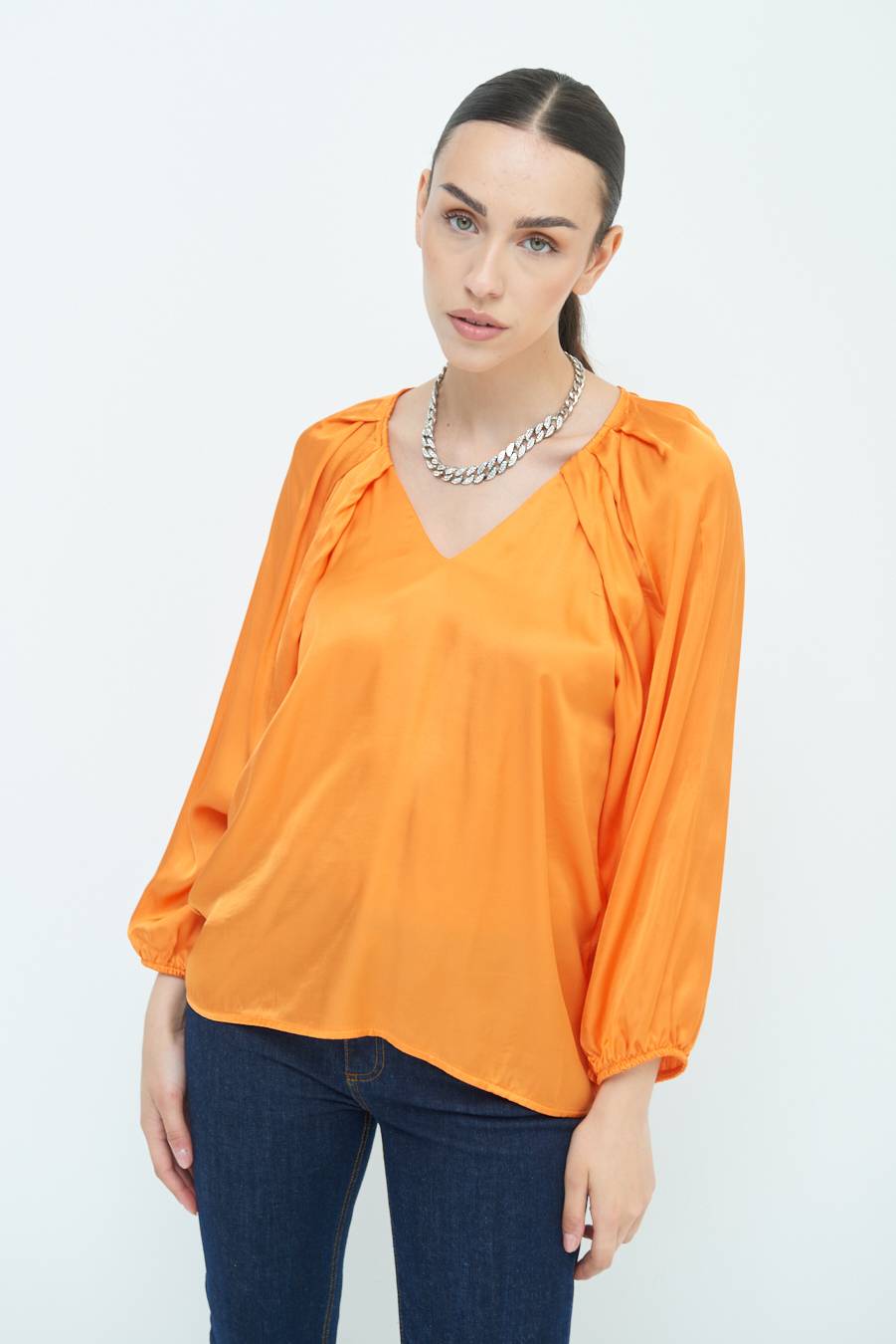 Kikisix CASACCA SCOLLO V RASO VISCOSA MANDARINO