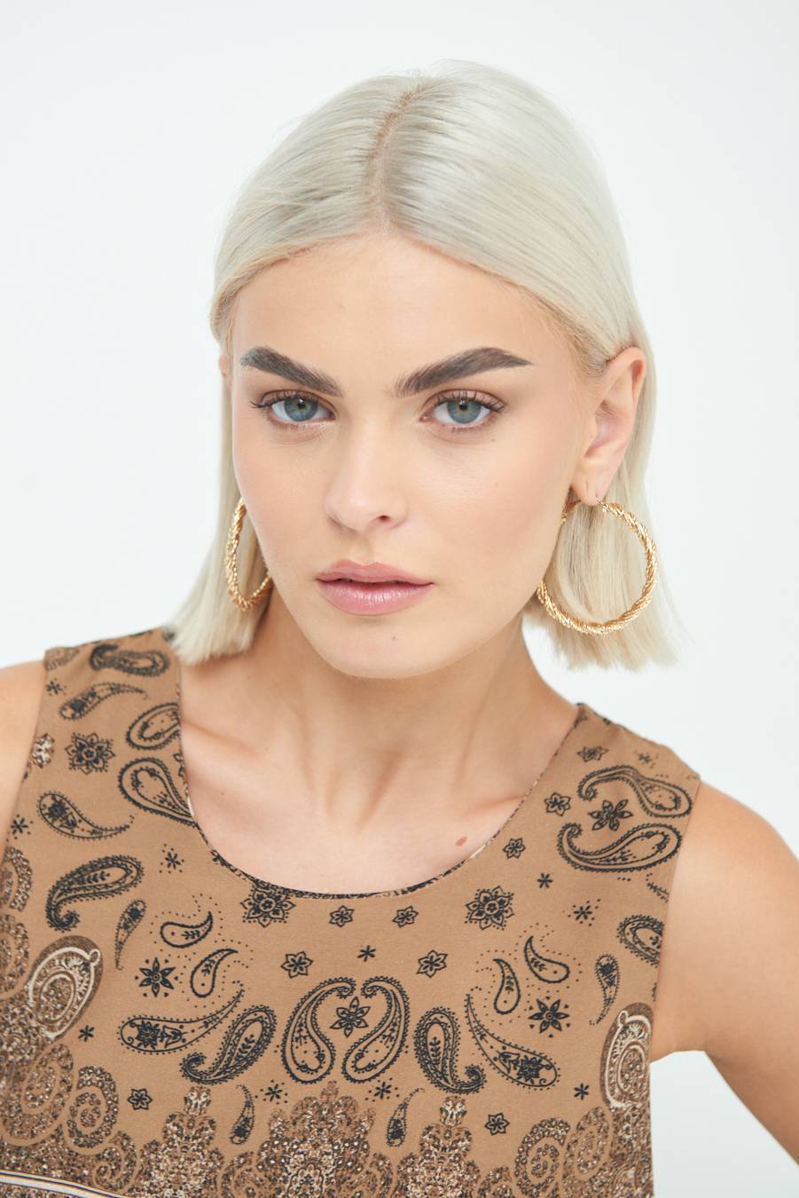 Kikisix CROP TOP STAMPA CAMMELLO