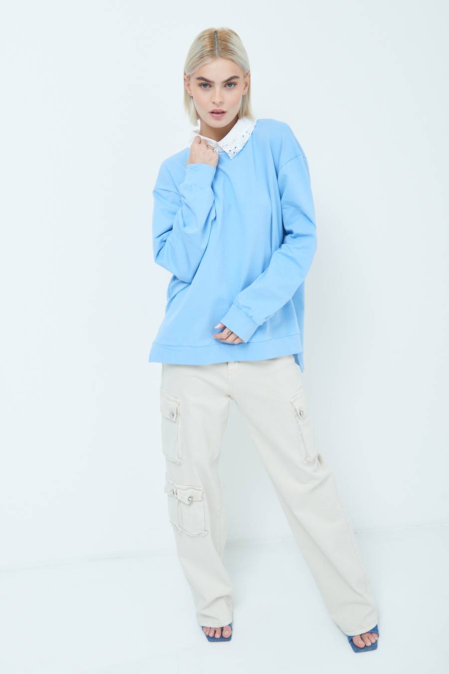 Kikisix FELPA CON COLLETTO CON STRASS CELESTE