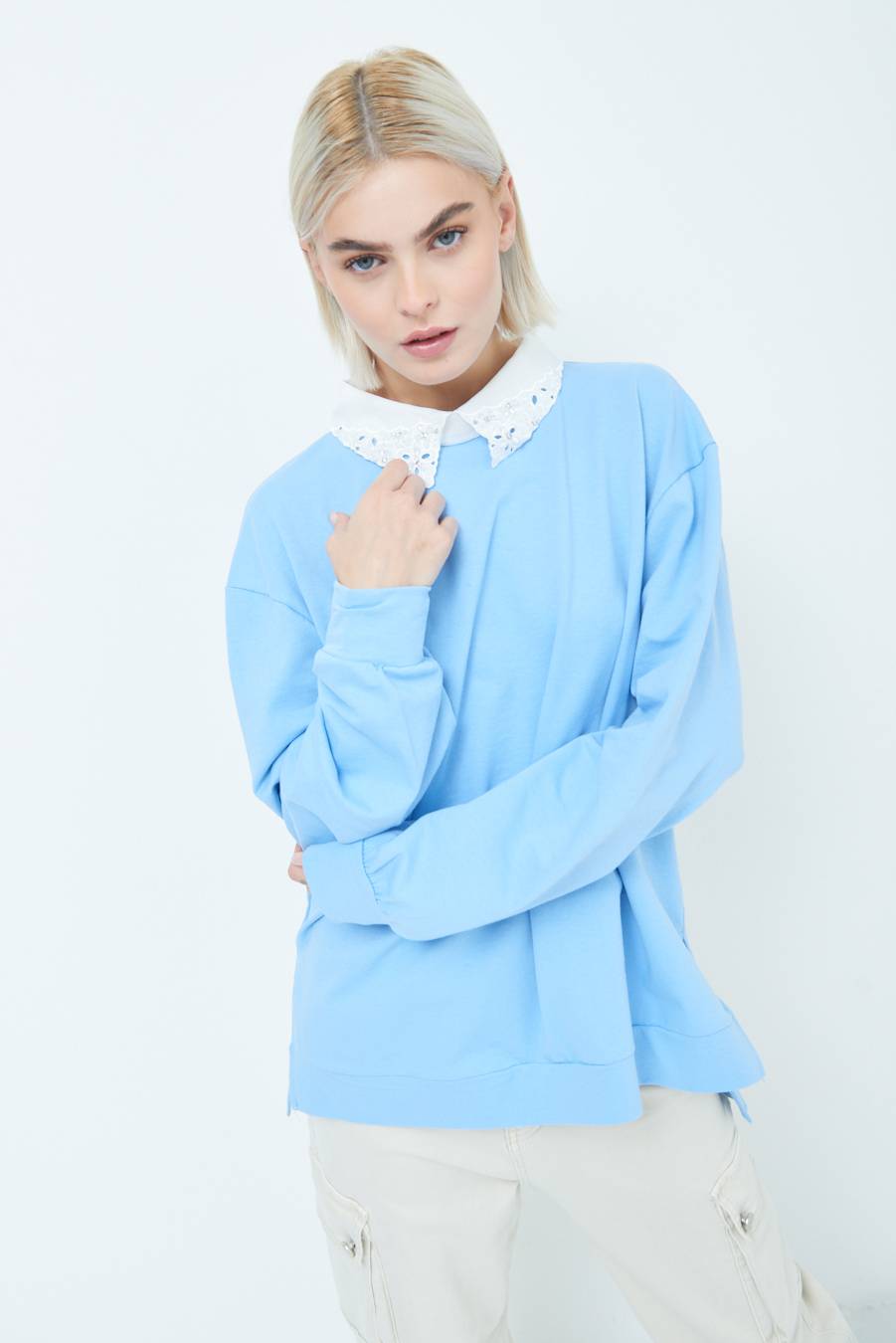 Kikisix FELPA CON COLLETTO CON STRASS CELESTE