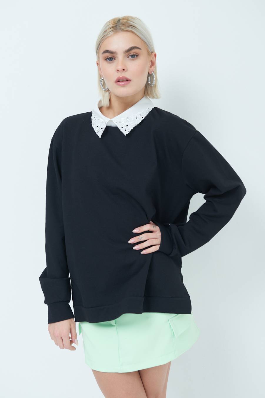 Kikisix FELPA CON COLLETTO CON STRASS NERO