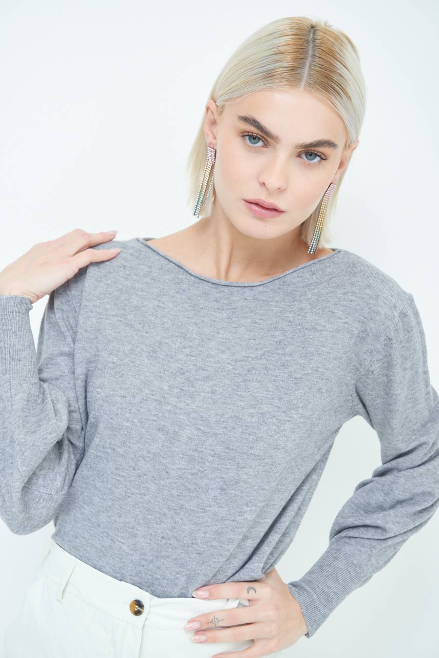 Kikisix MAGLIA REGOLARE SCOLLO BARCA GRIGIO