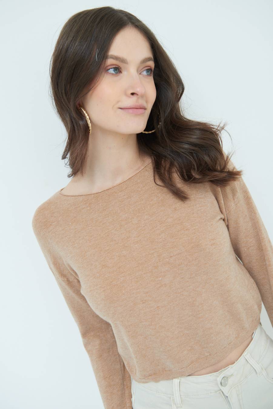 Kikisix MAGLIA SCATOLINA SCOLLO A BARCA CAMMELLO