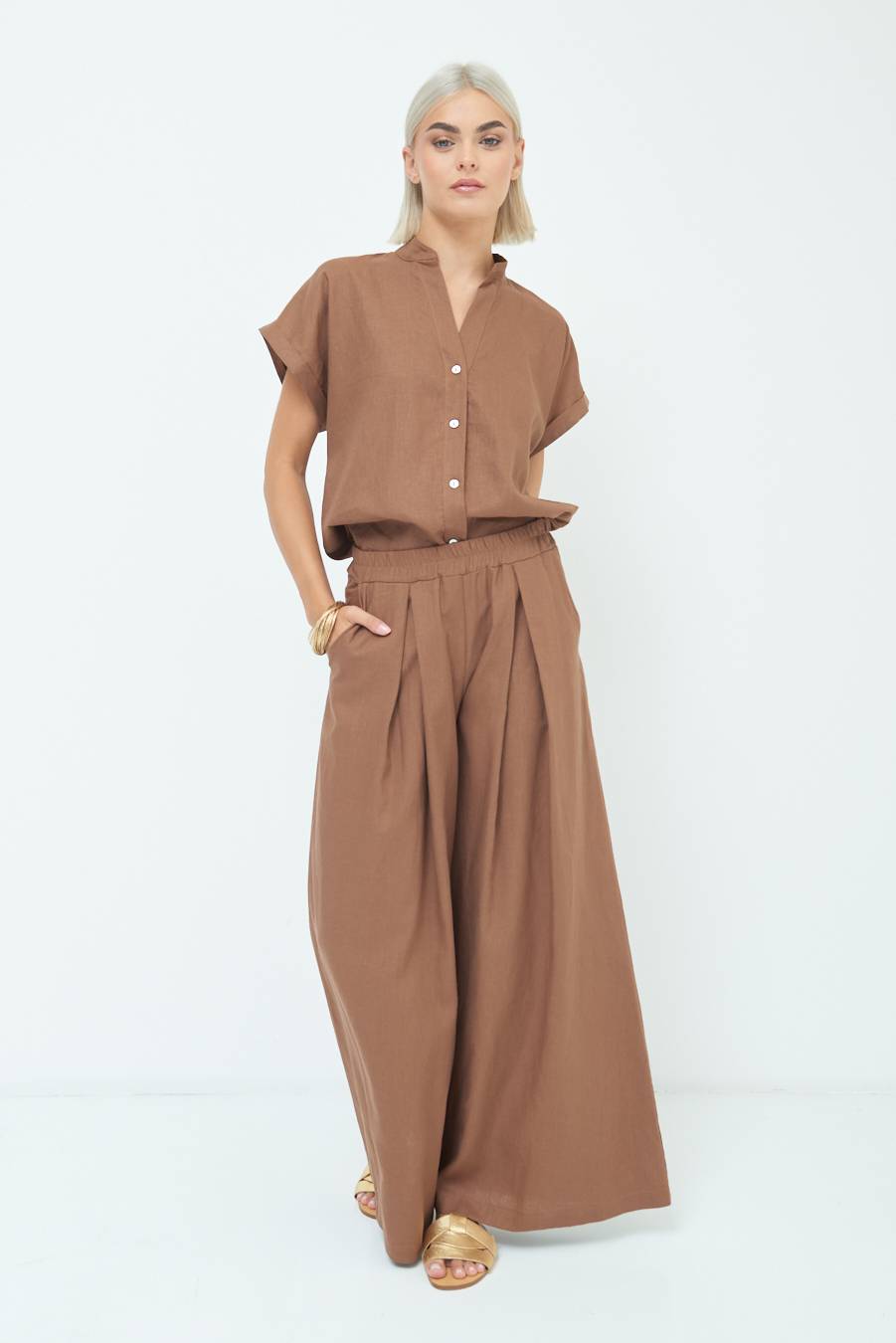 Kikisix PANTA PALAZZO CON PINCE CIOCCOLATO