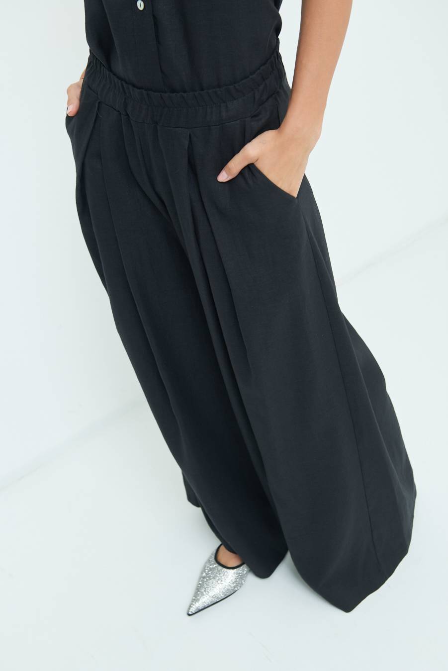 Kikisix PANTA PALAZZO CON PINCE NERO