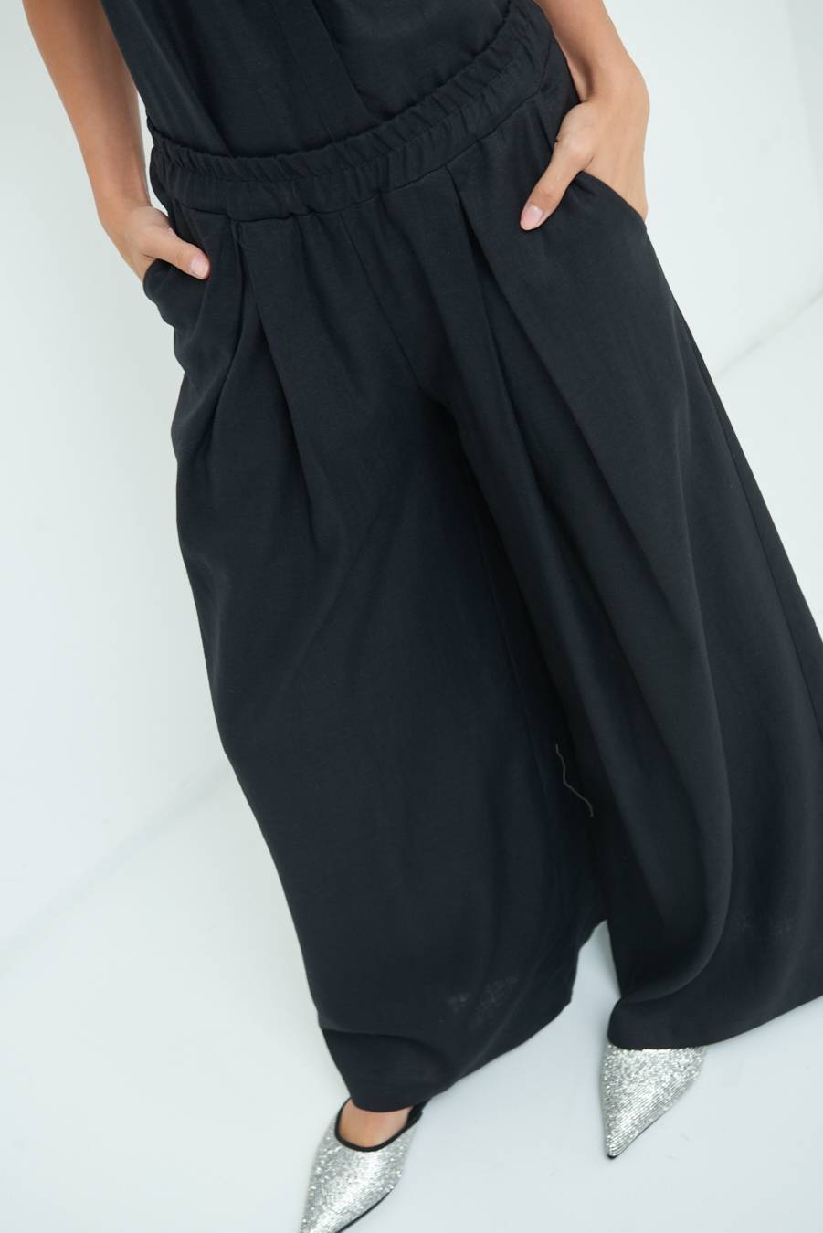 Kikisix PANTA PALAZZO CON PINCE NERO