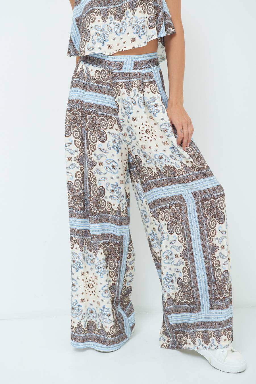 Kikisix PANTA PALAZZO CON PINCE STAMPA BIANCO