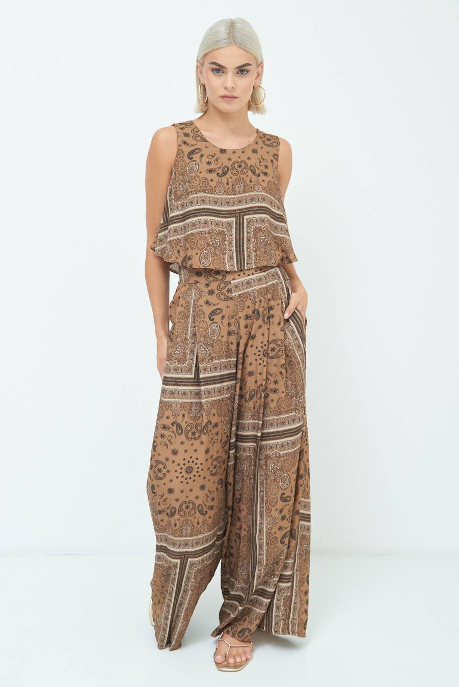 Kikisix PANTA PALAZZO CON PINCE STAMPA CAMMELLO