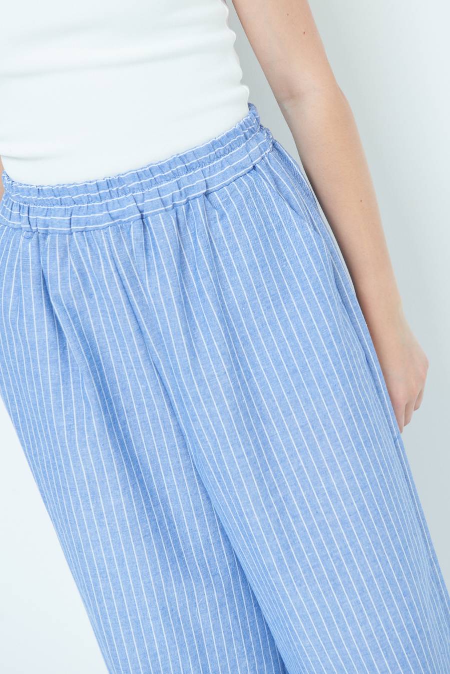 Kikisix PANTALONE CROP ELASTICO RIGHE BLU