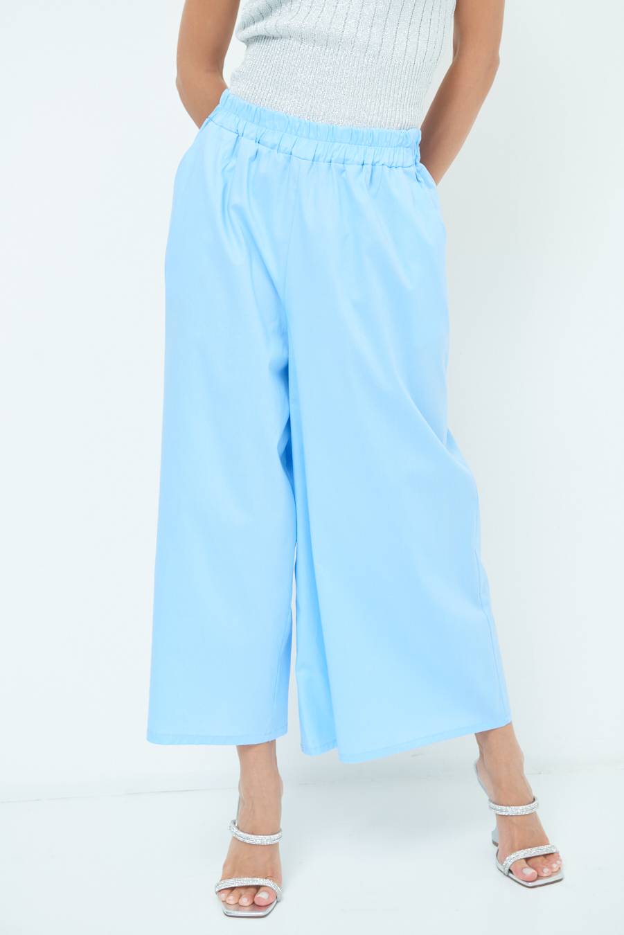 Kikisix PANTALONE CROP ELASTICO UNITO CELESTE
