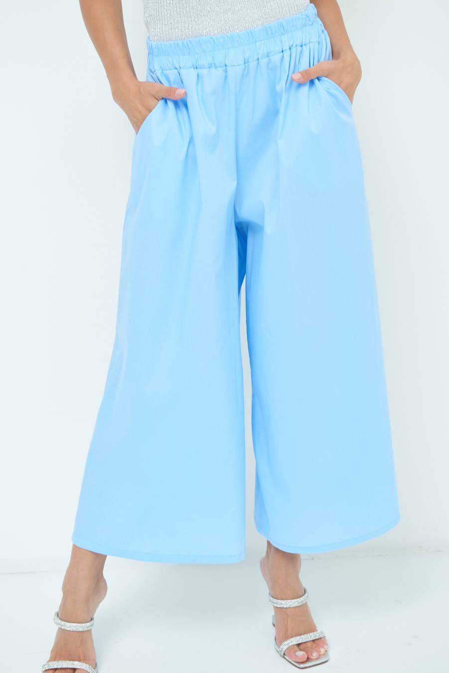 Kikisix PANTALONE CROP ELASTICO UNITO CELESTE