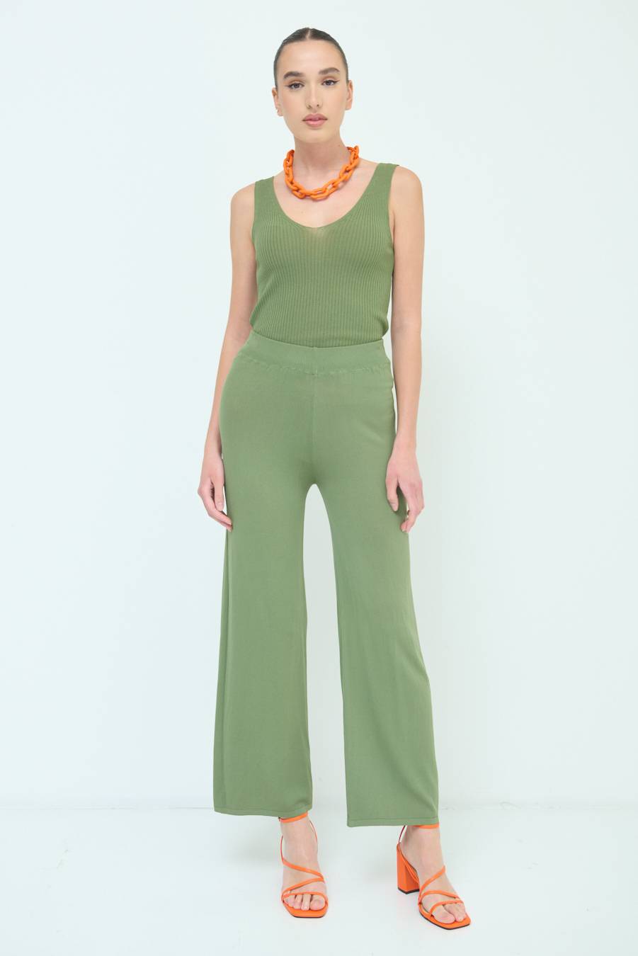 Kikisix PANTALONE PALAZZO MAGLIERIA VERDE MILITARE