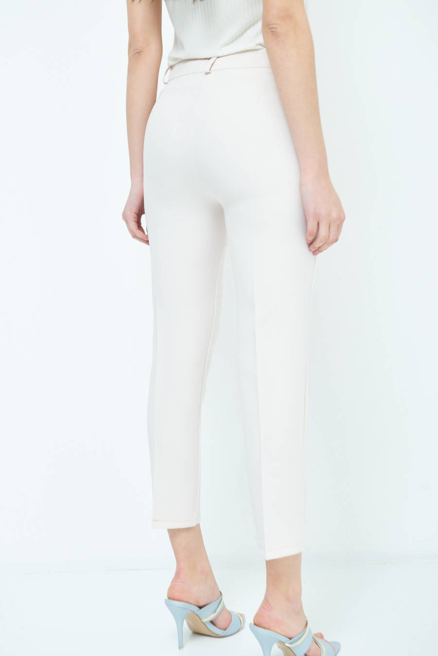 Kikisix PANTALONE SIGARETTA BEIGE