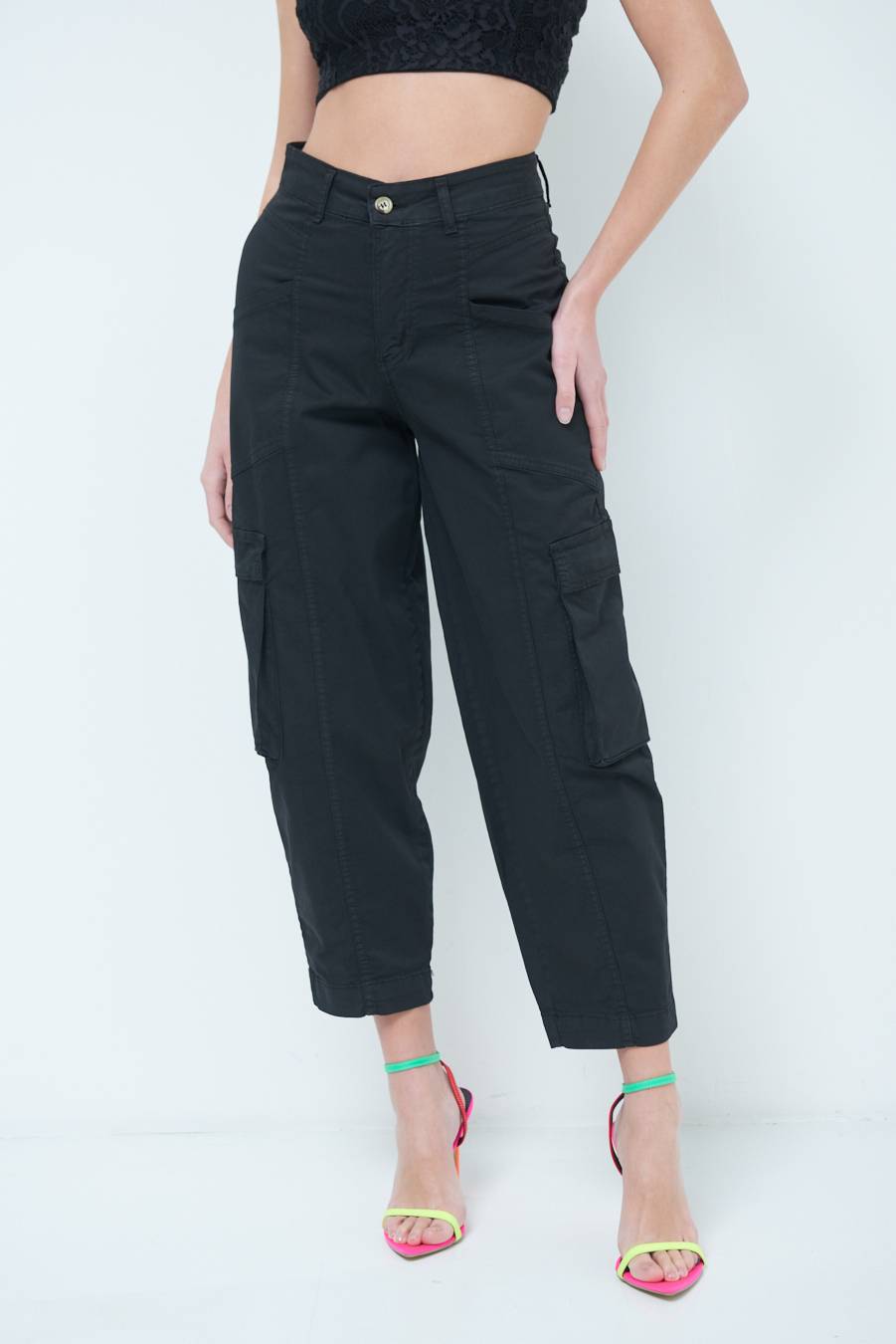 Kikisix PANTALONE TASCONI NERO