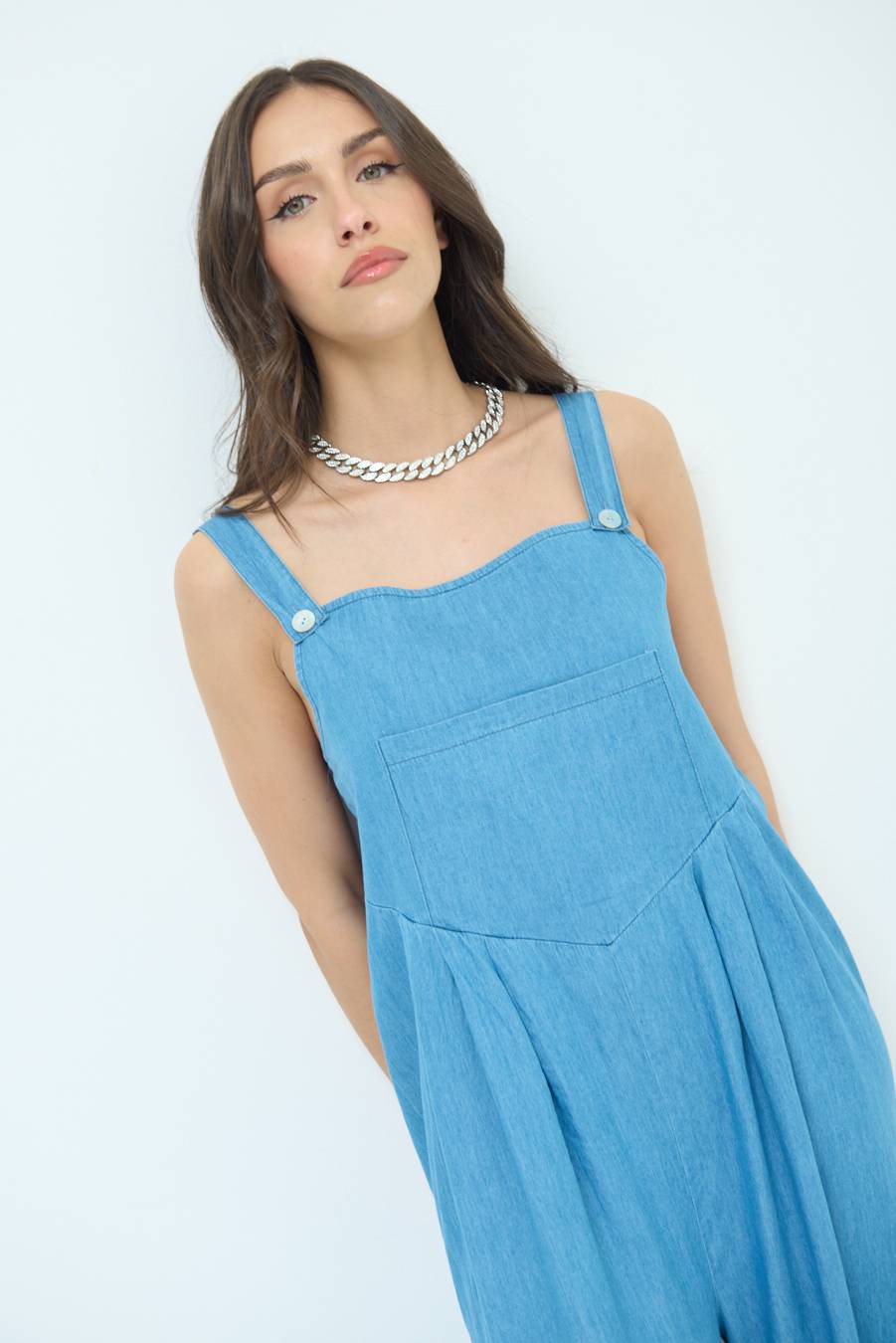 Kikisix SALOPETTE TASCA DAVANTI CHAMBRAY BLU MEDIO