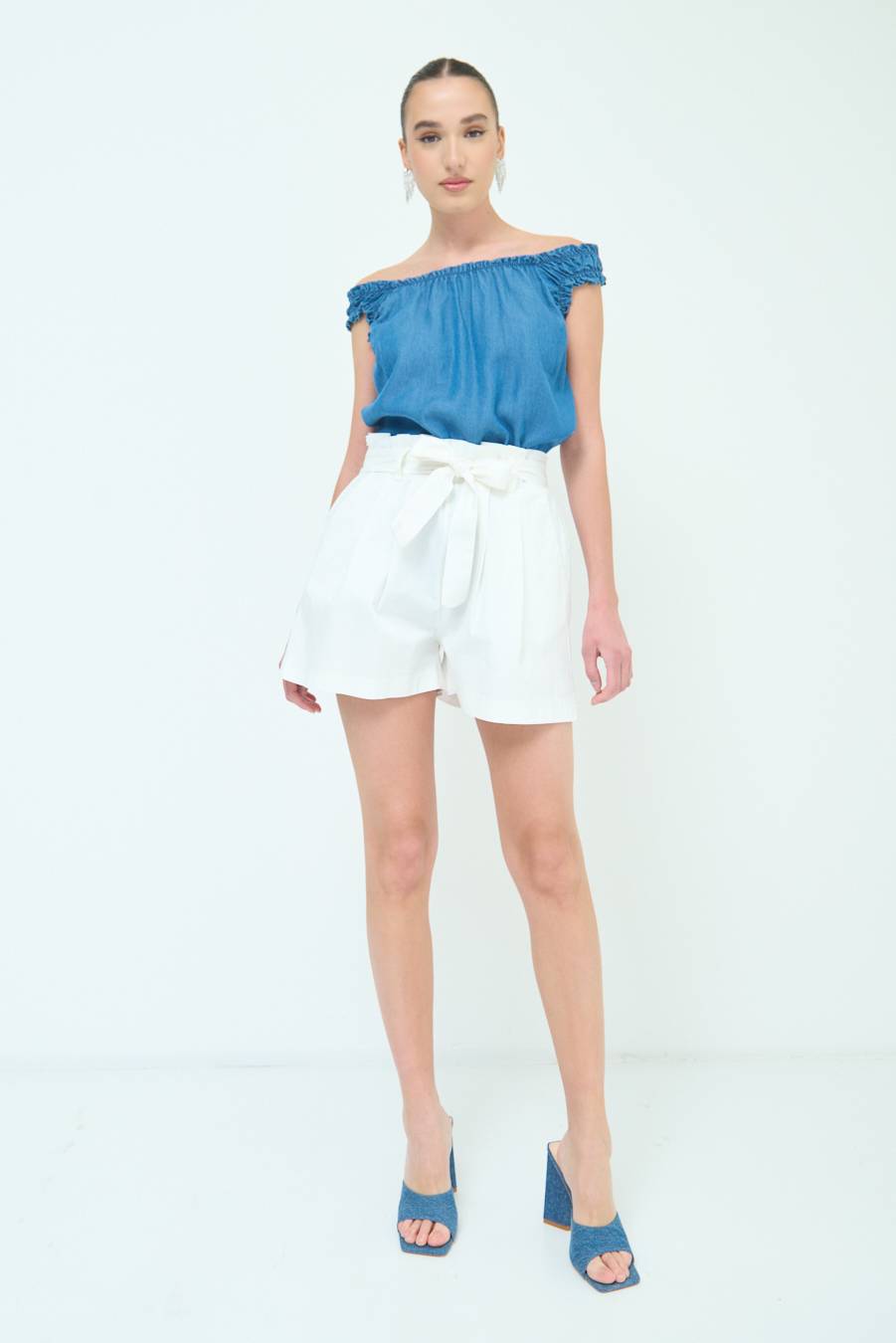 Kikisix SHORT CON CINTURA FASCIA BIANCO