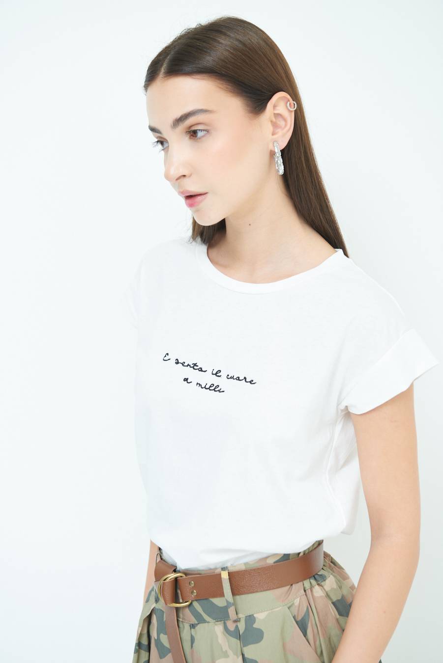 Kikisix T-SHIRT "E SENTO IL CUORE A MILLE" PANNA