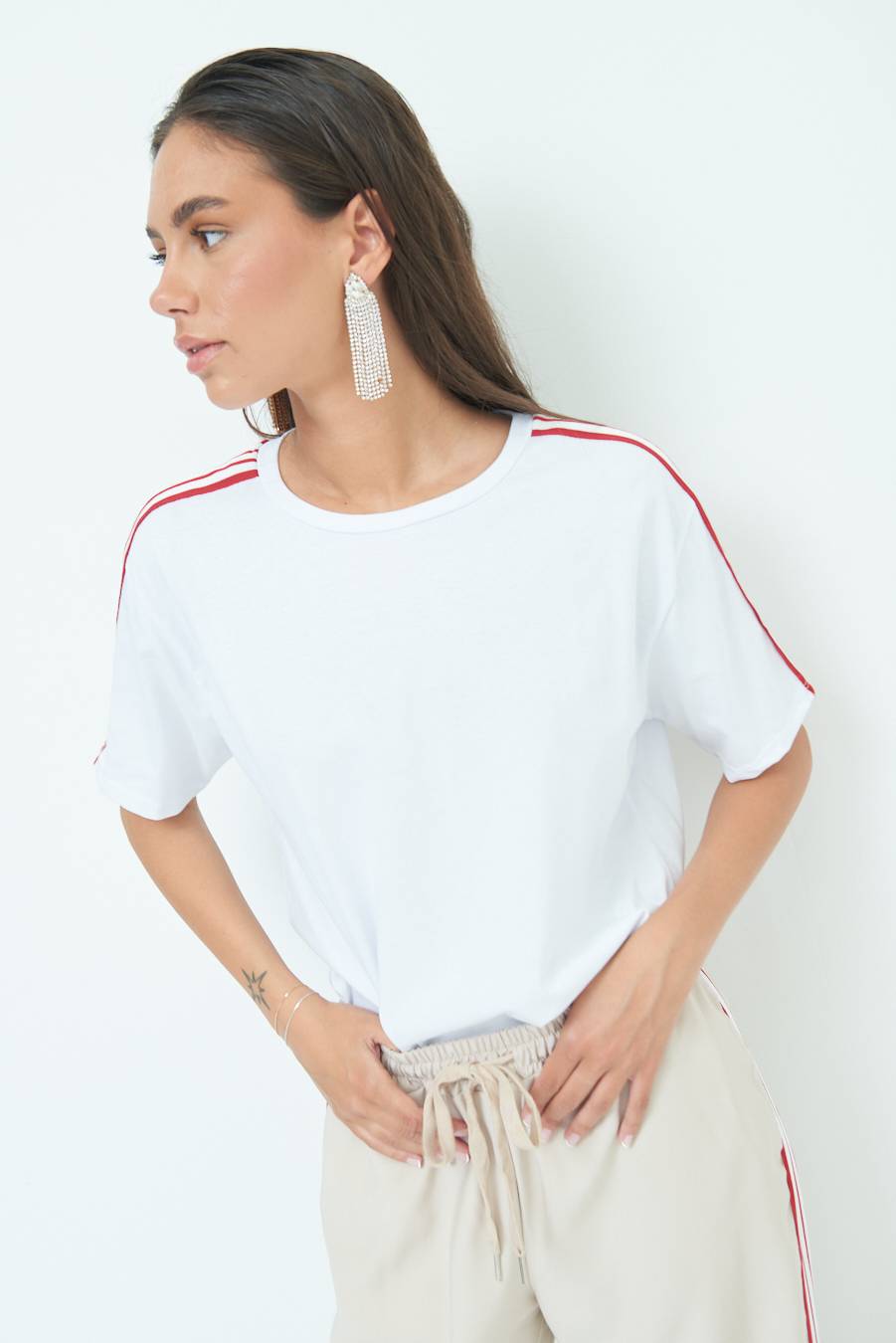 Kikisix T-SHIRT OVER CON COSTINA ROSSO