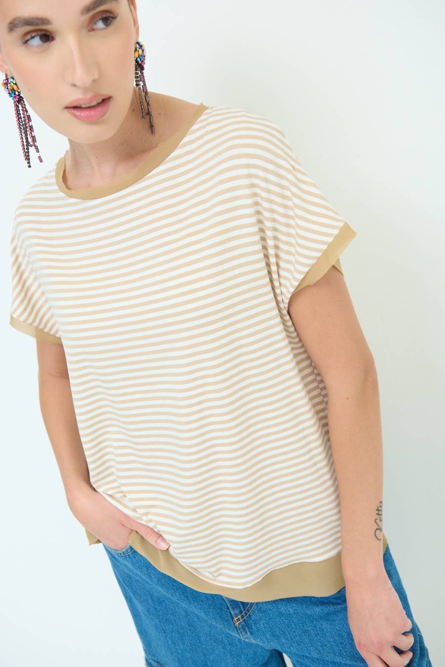 Kikisix T-SHIRT OVER VISCOSA RIGHE BEIGE