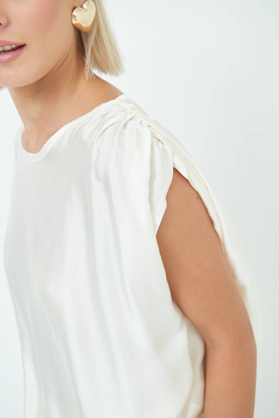 Kikisix TOP CON ELASTICO FONDO SCOLLO BALA BURRO