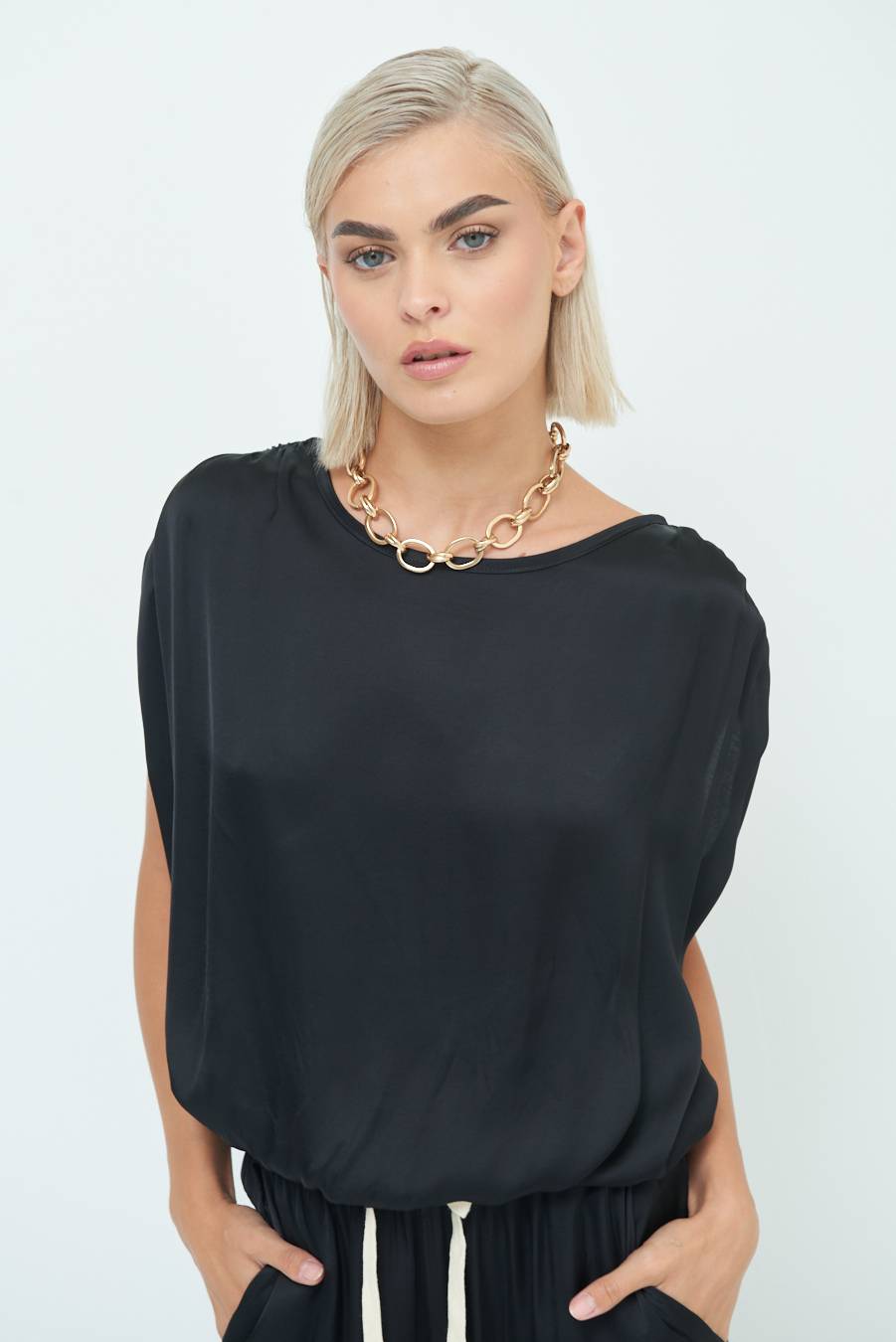 Kikisix TOP CON ELASTICO FONDO SCOLLO BALA NERO