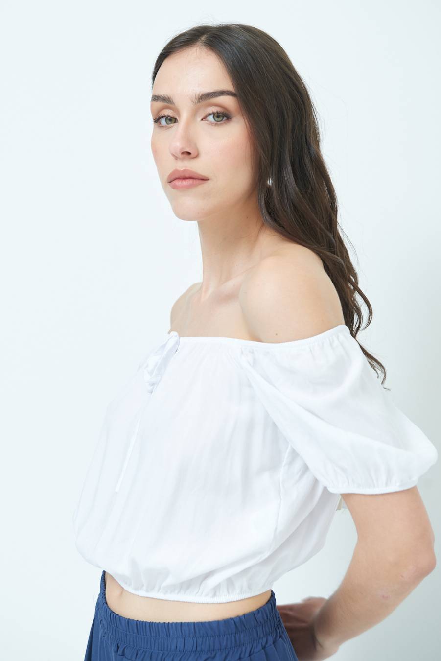 Kikisix TOP SCOLLO SCHIFFER BIANCO