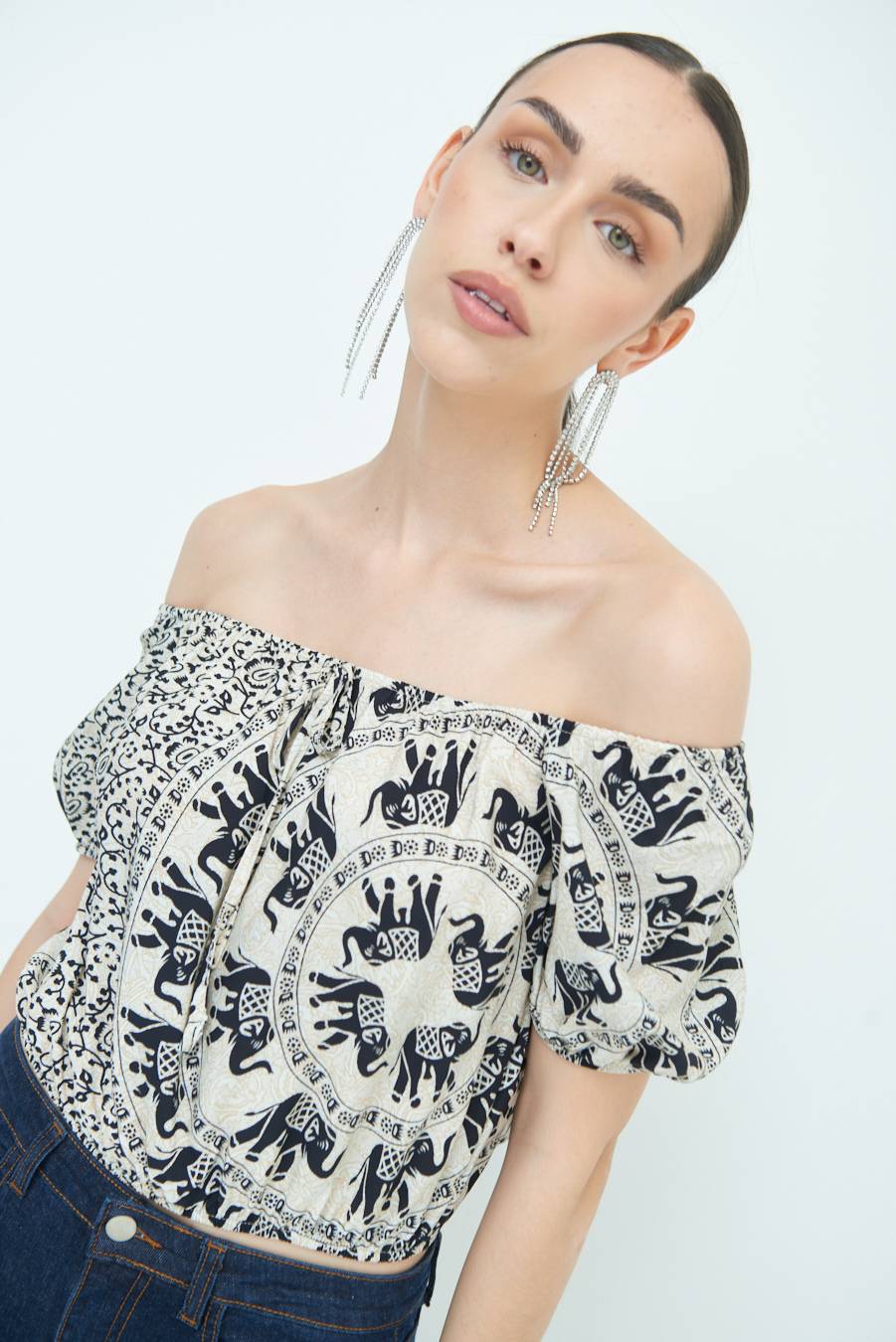 Kikisix TOP SCOLLO SHIFFER NERO