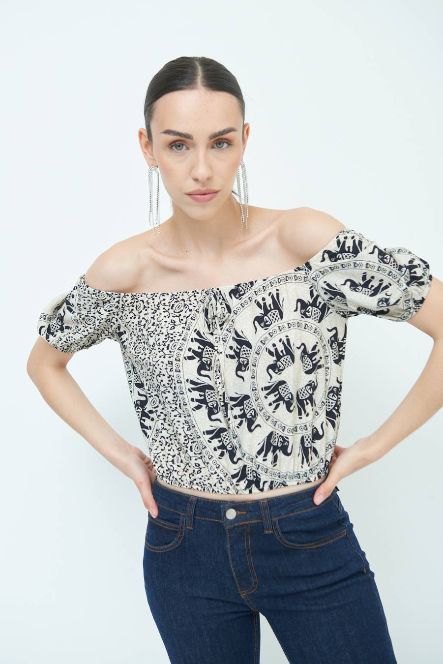 Kikisix TOP SCOLLO SHIFFER NERO