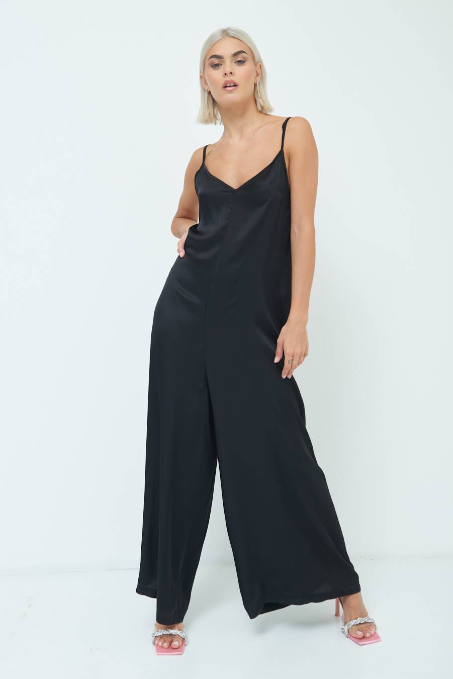 Kikisix TUTA PALAZZO RASO NERO