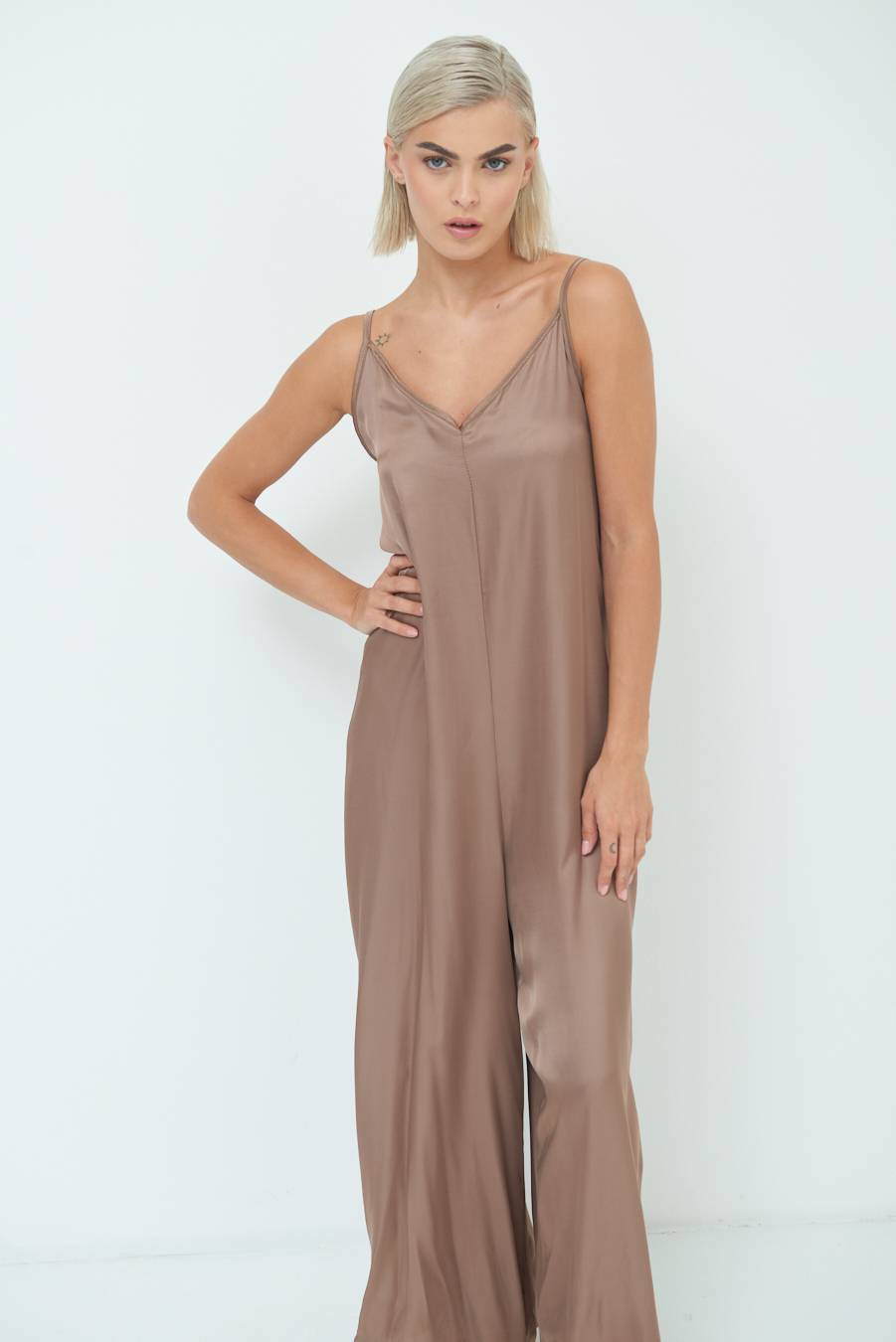 Kikisix TUTA PALAZZO RASO TABACCO