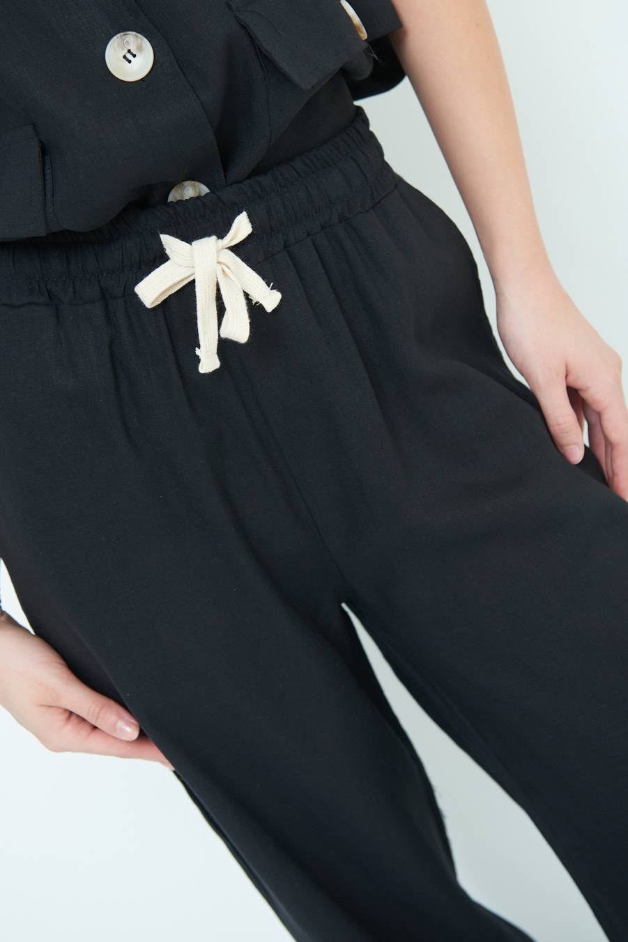 Kikisix PANTA PALAZZO CON ELASTICO VISCOSA LINO NERO