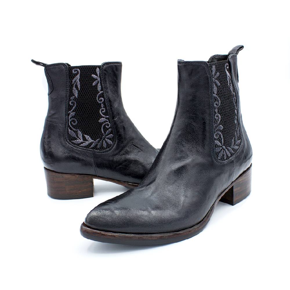 King Tartufoli EMBROIDERED ANKLE BOOT