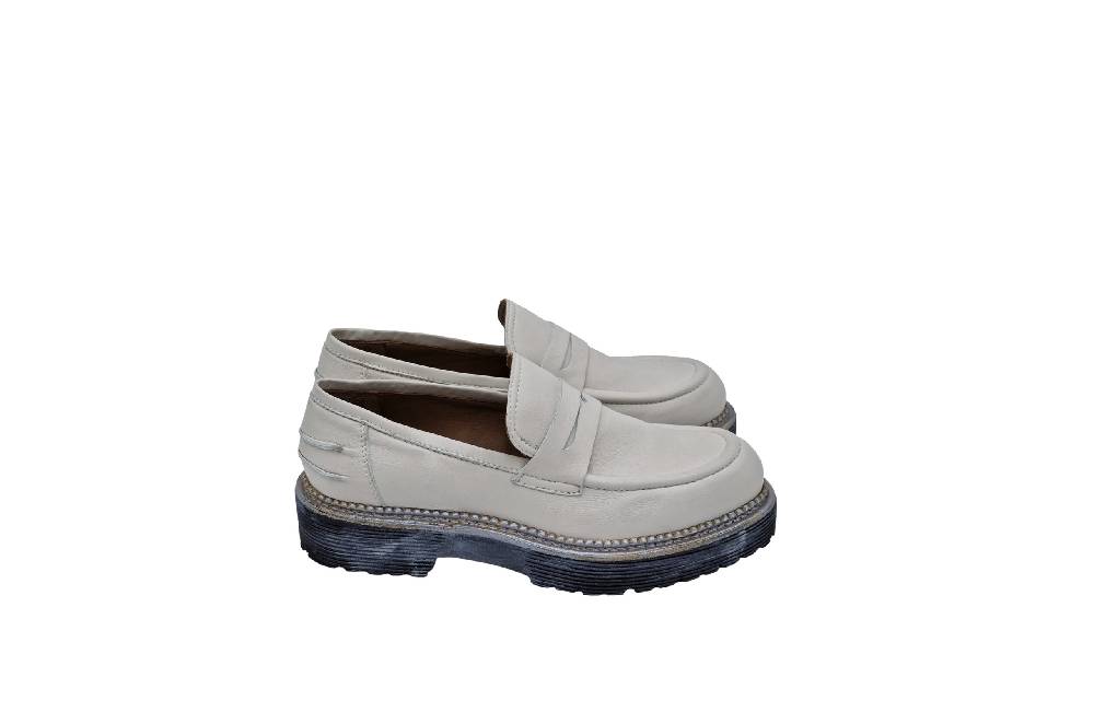 King Tartufoli MILK MOCASSIN