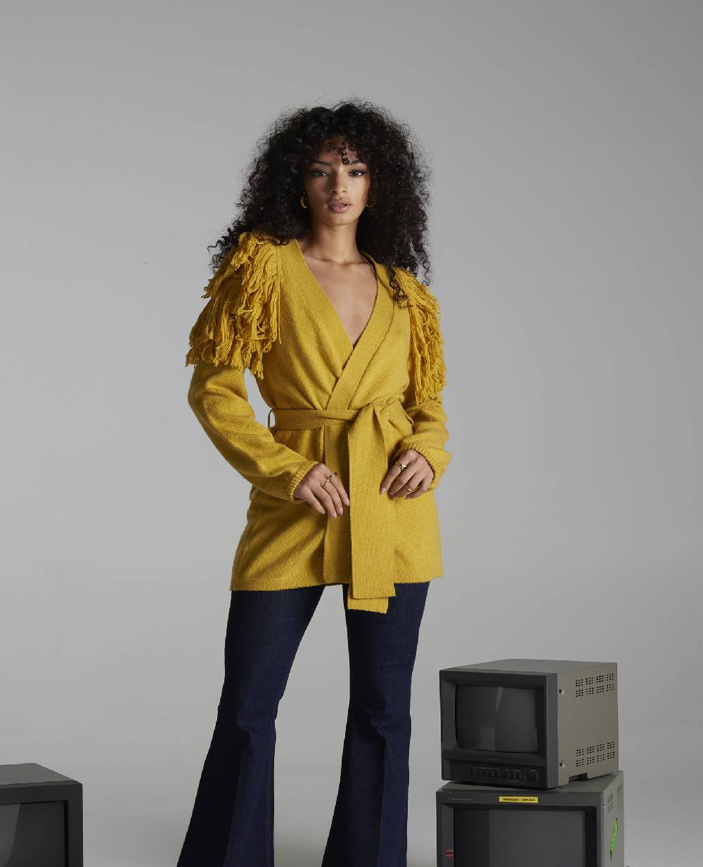 Kostumn1 Cardigan con frange