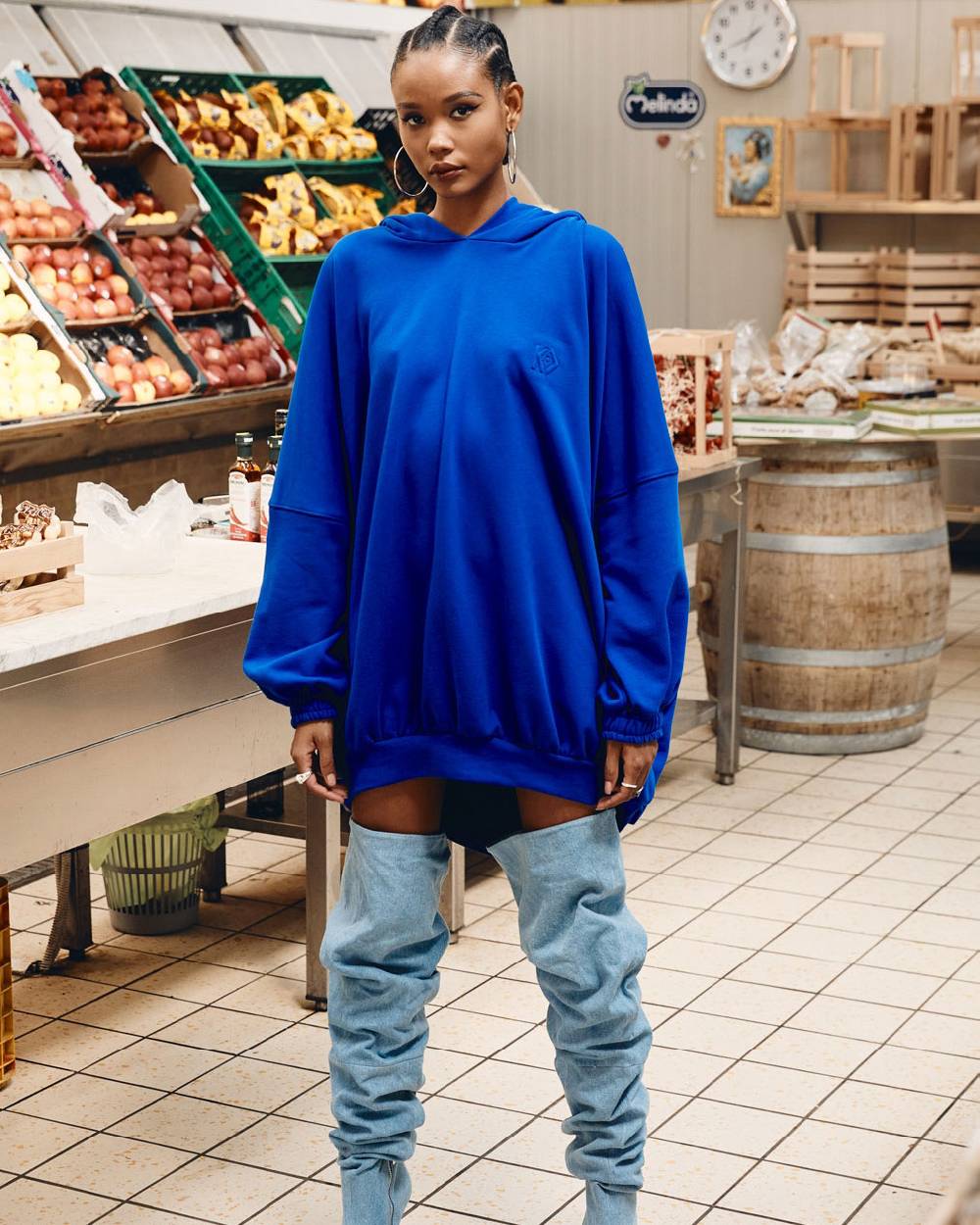 Kostumn1 Maxi felpa con cappuccio con ricamo