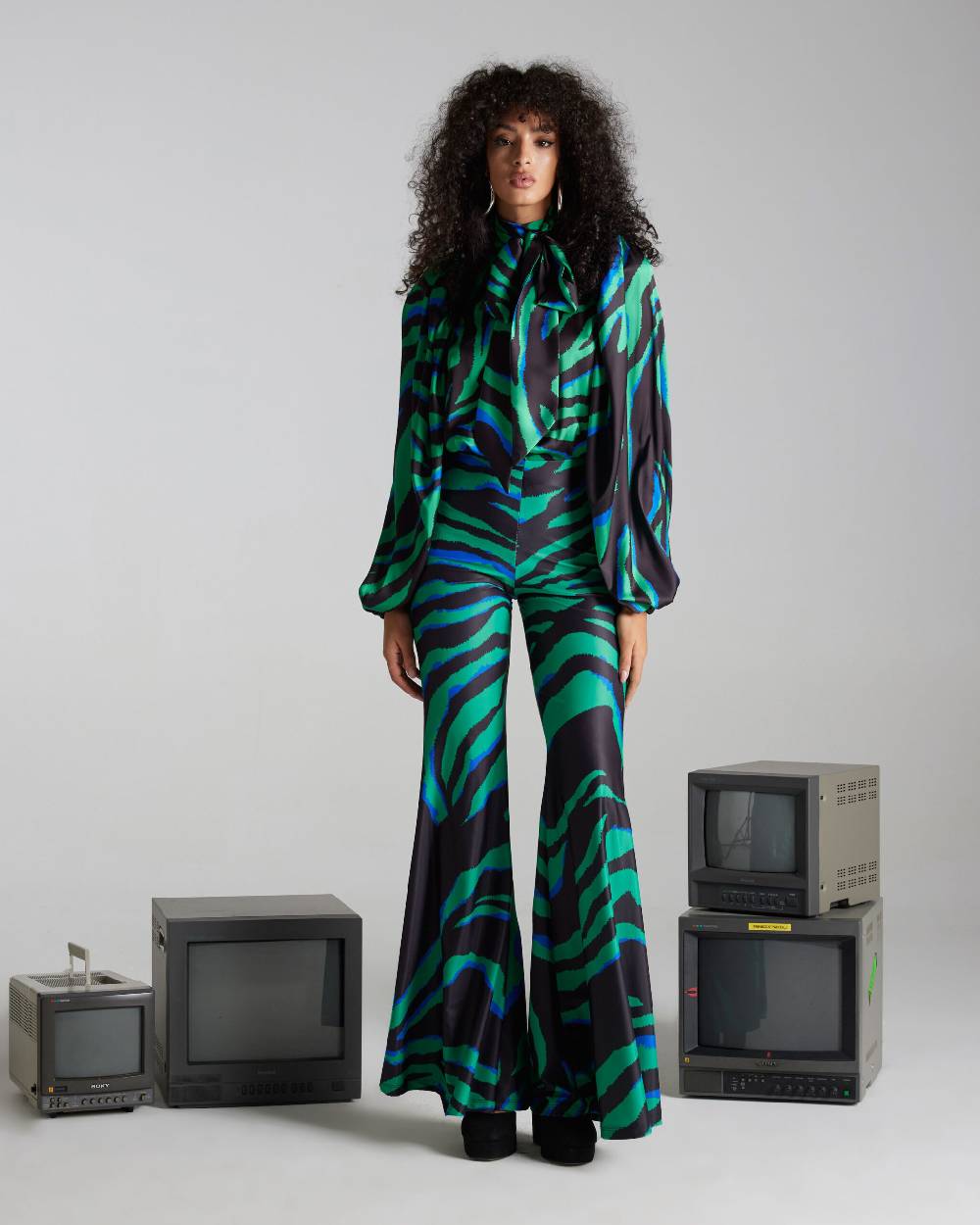 Kostumn1 Pantazampa in lycra zebrato