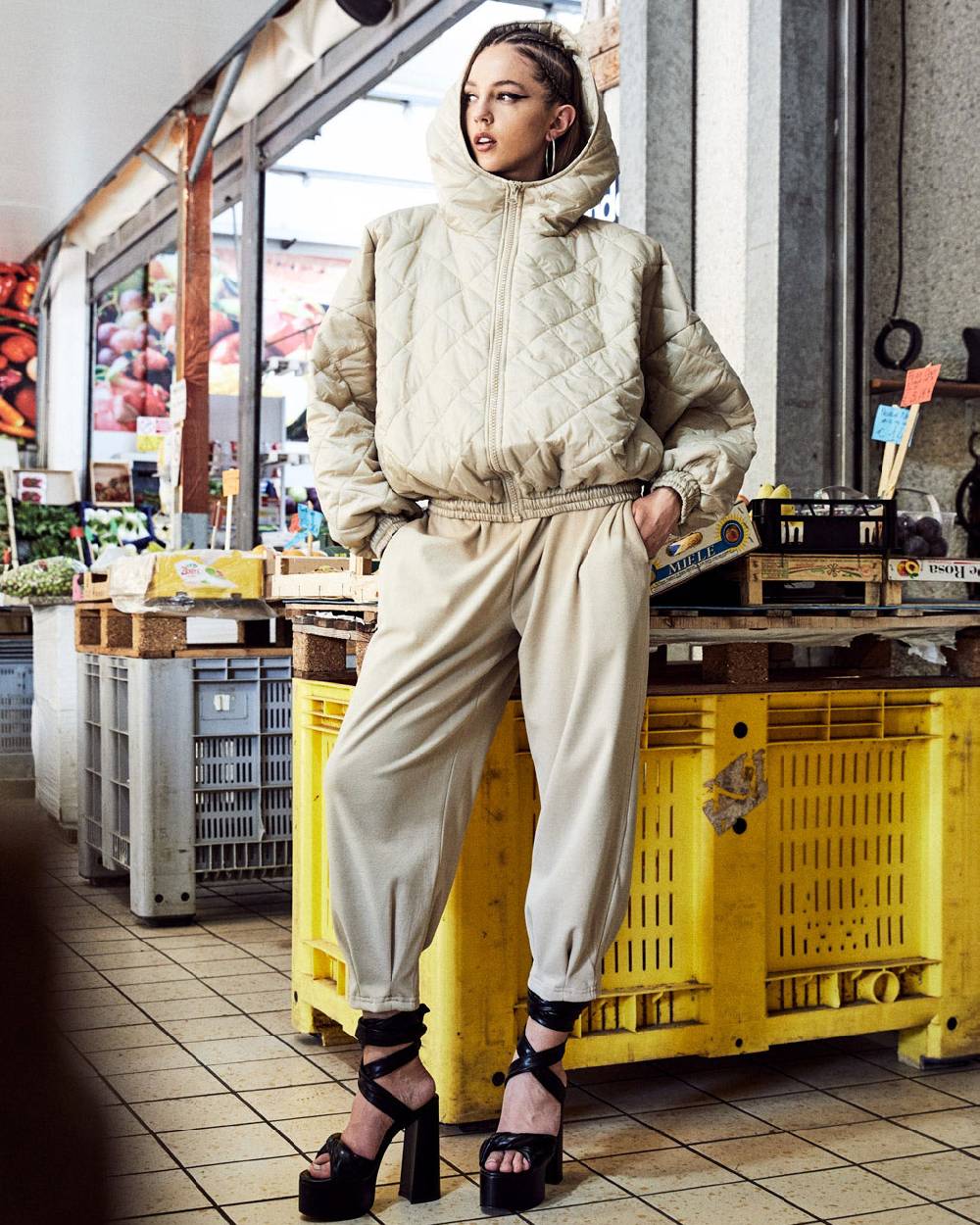 Kostumn1 Piumino over con cappuccio