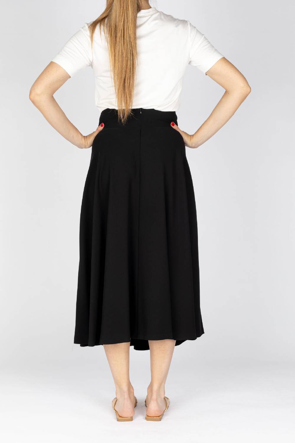 L.Pucci Gonna Svasata Lunga A Metà Polpaccio Tessuto Cady Colore Nero