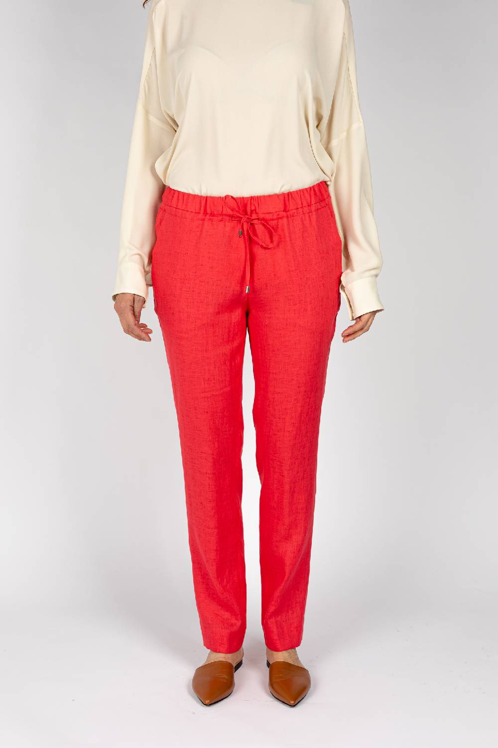 L.Pucci Pantaloni colore corallo, linea morbida