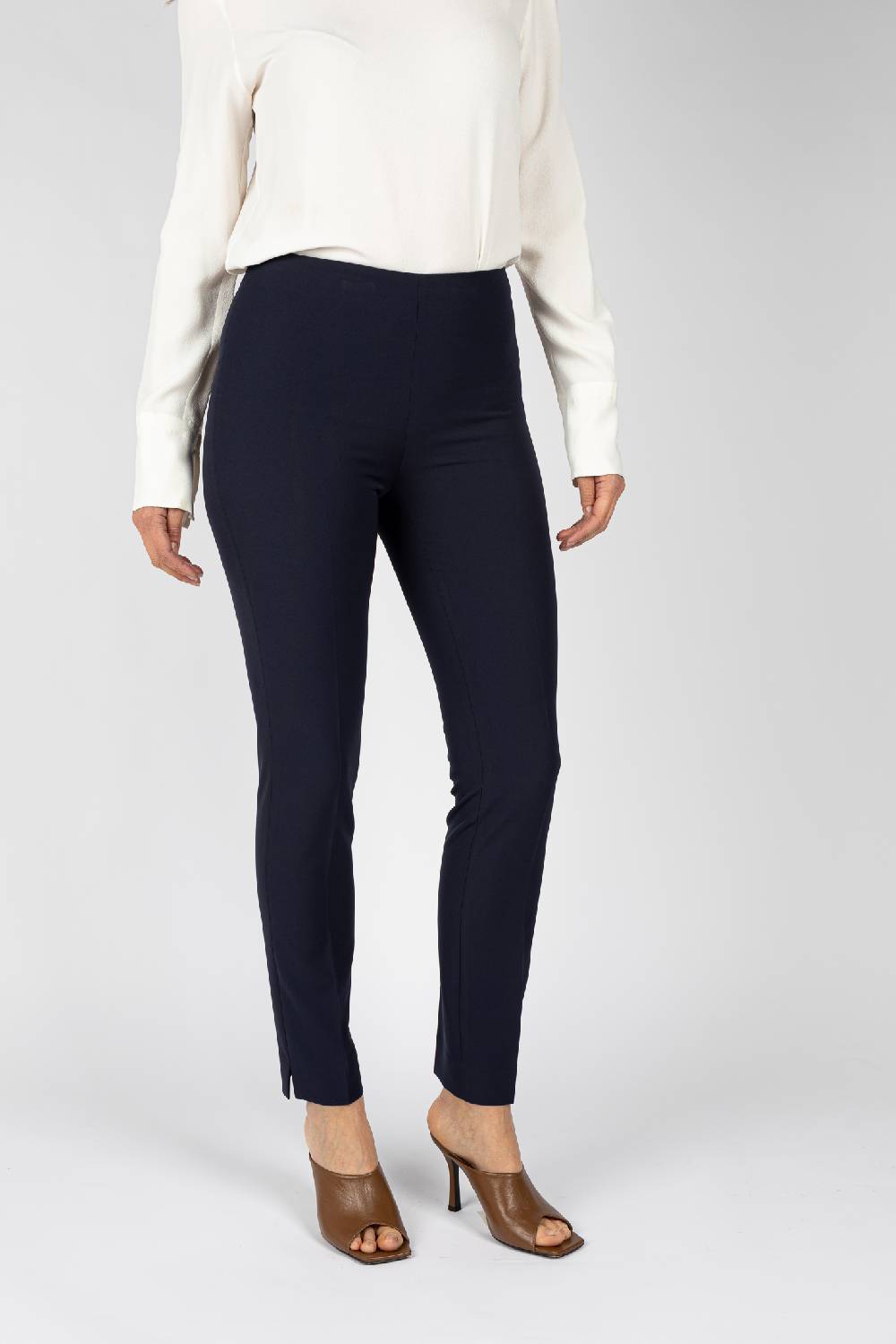 L.Pucci Pantaloni Colore Blu Linea A Gamba Stretta Da Donna