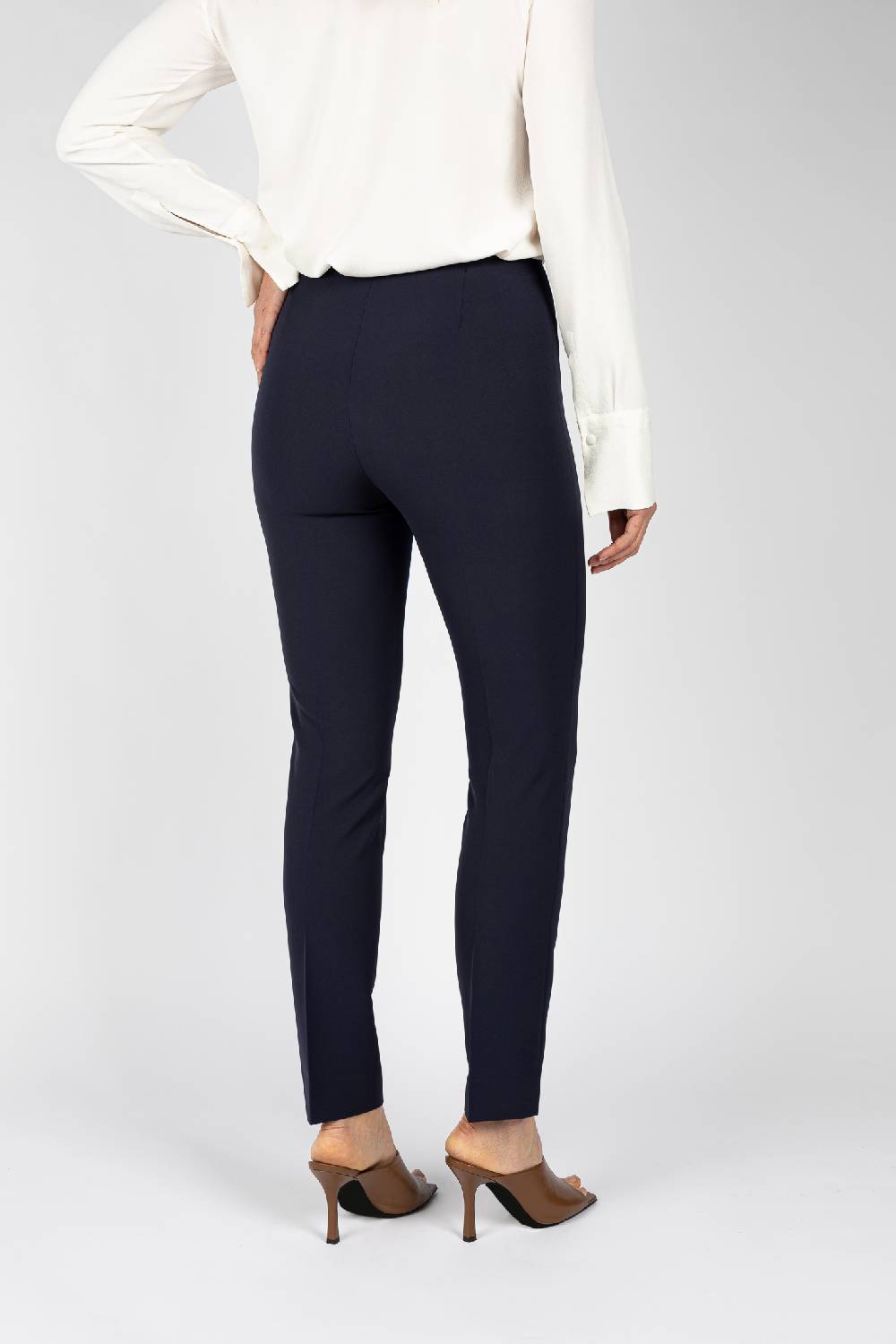 L.Pucci Pantaloni Colore Blu Linea A Gamba Stretta Da Donna