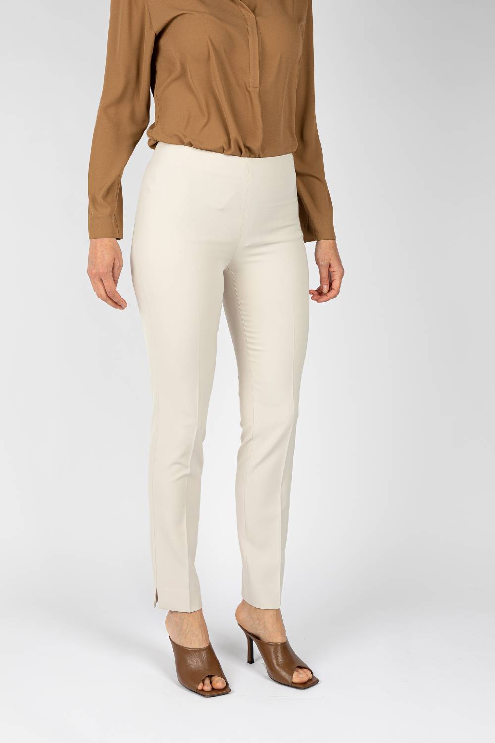 L.Pucci Pantaloni Colore Ghiaccio Linea Stretta Da Donna