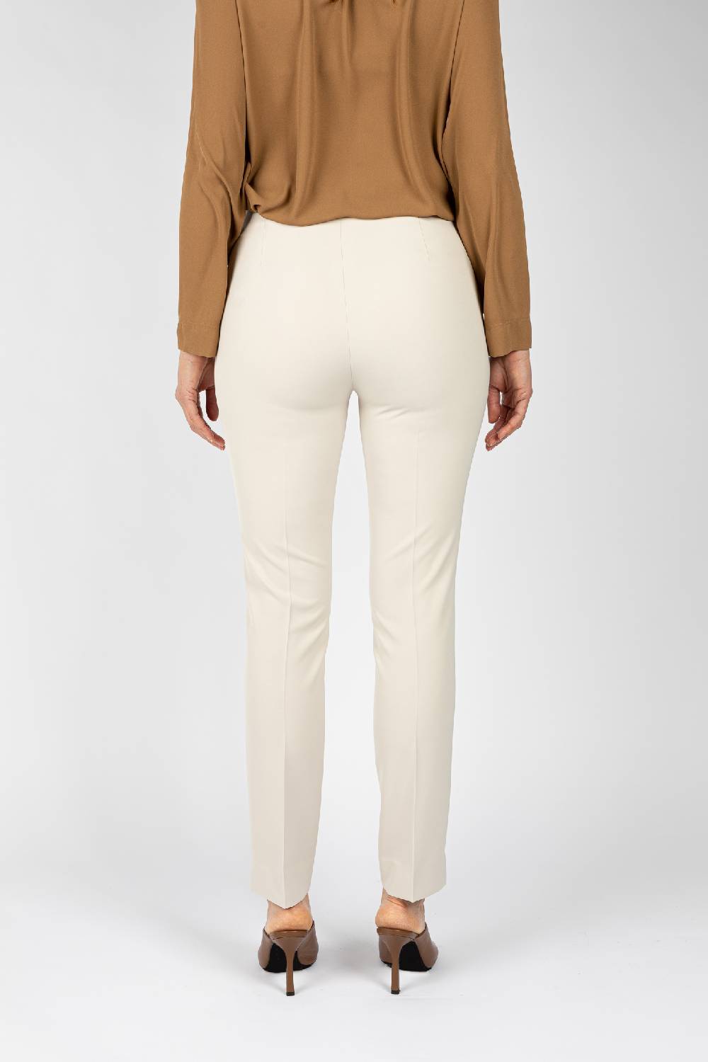 L.Pucci Pantaloni Colore Ghiaccio Linea Stretta Da Donna