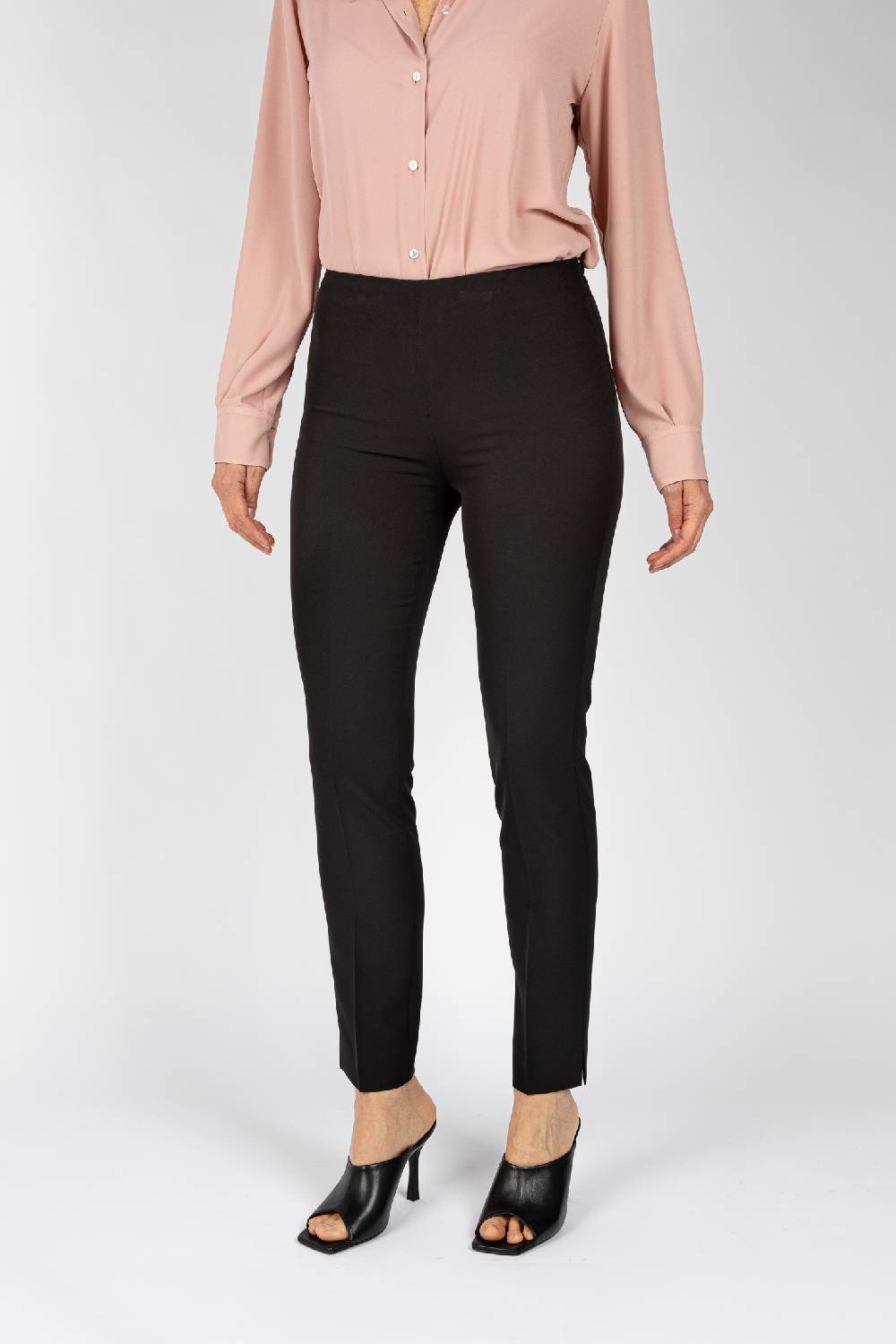 L.Pucci Pantaloni Colore Nero Linea A Gamba Stretta Da Donna