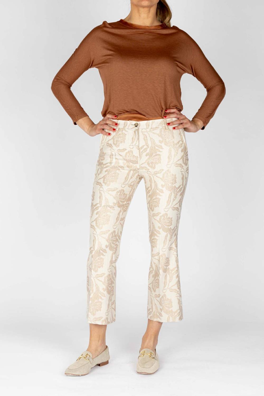 L.Pucci Pantaloni Disegno Fiore Colore Beige, Linea Zampetta Tessuto Jacquard Lurex